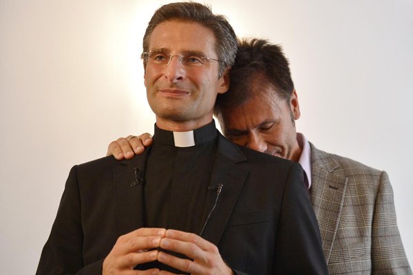 Carta aberta ao Monsenhor Charamsa