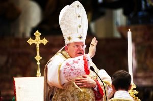 CARDEAL RAYMOND LEO BURKE CARDEAL RAYMOND LEO BURKE