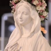 Novena em honra a Nossa Senhora Rainha da Paz